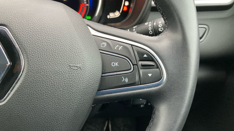 Renault Kadjar 1.5 Blue dCi Iconic 5dr EDC Diesel Hatchback